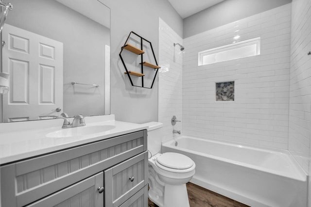 1 Hanover Lane, Panorama Village, TX 77304