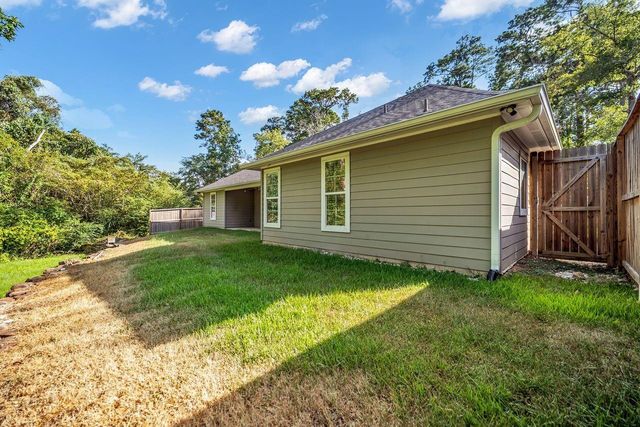 1 Hanover Lane, Panorama Village, TX 77304