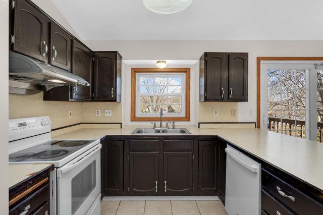 13645 Glenhurst Avenue, Savage, MN 55378