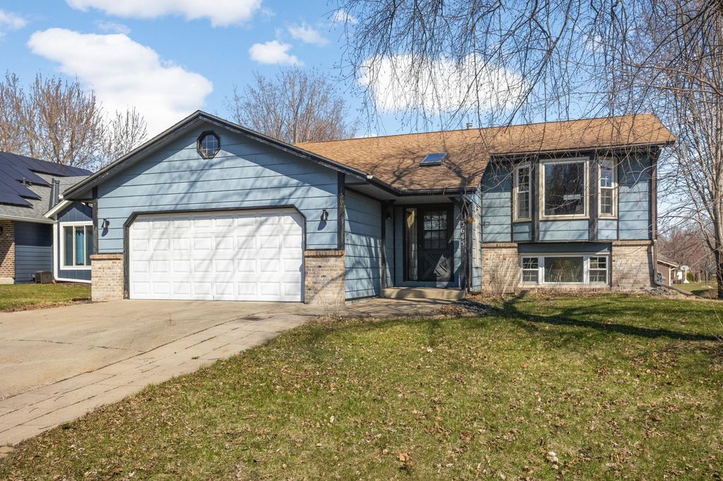13645 Glenhurst Avenue, Savage, MN 55378