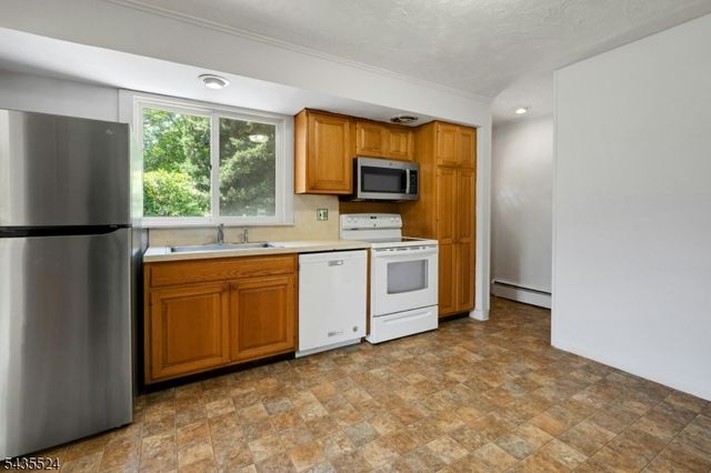 7 Mary Ave, Montville Twp., NJ 07058