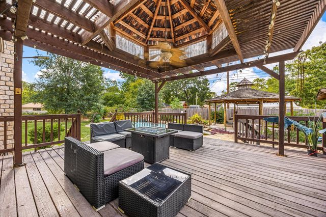 21427 Tophill Drive, Spring, TX 77388