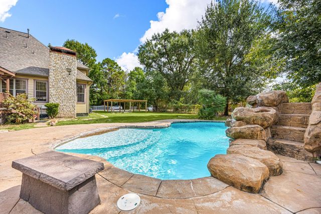 21427 Tophill Drive, Spring, TX 77388