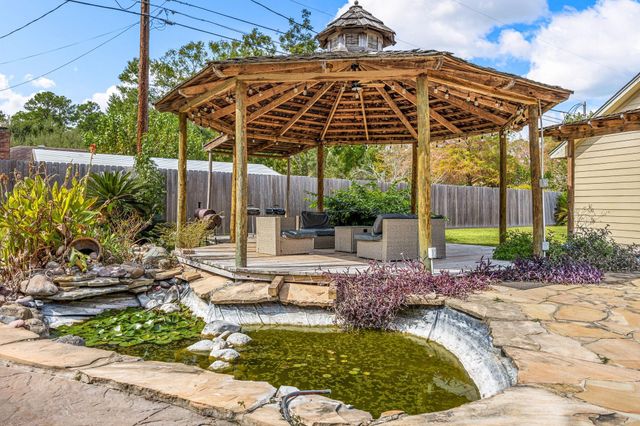 21427 Tophill Drive, Spring, TX 77388