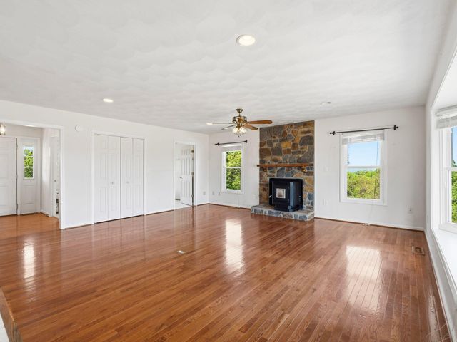 1658 Country Club RD, Troutville, VA 24175