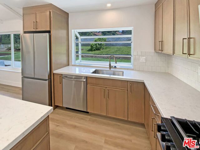 2230 La Crosse Circle, Claremont, CA 91711