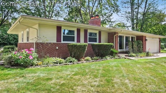 29762 Spring River Drive, Southfield, MI 48076