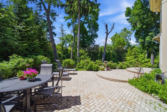 1771 Stanford Court, Lake Forest, IL 60045