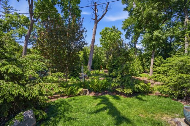 1771 Stanford Court, Lake Forest, IL 60045