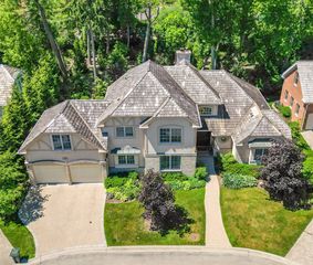 1771 Stanford Court, Lake Forest, IL 60045