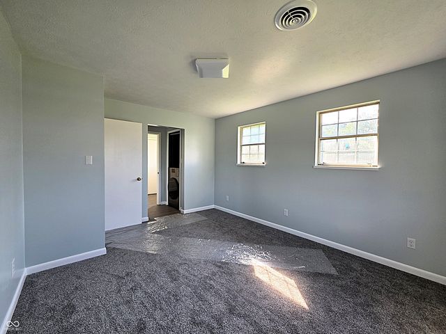 6736 W County Road 675 S, Reelsville, IN 46171