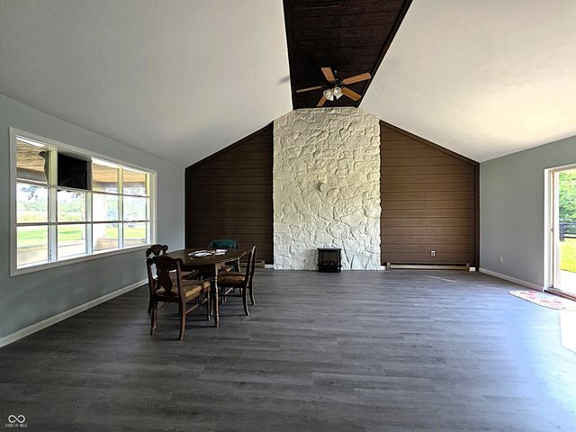 6736 W County Road 675 S, Reelsville, IN 46171