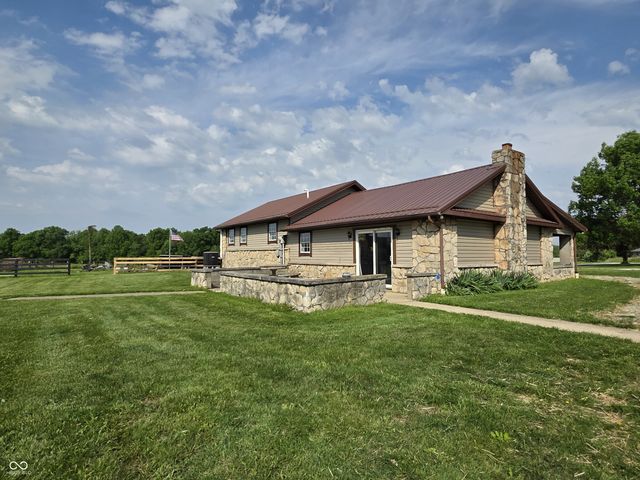 6736 W County Road 675 S, Reelsville, IN 46171