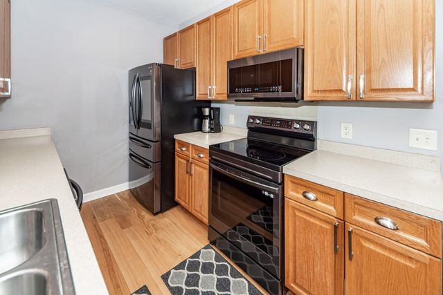 132 Golf View Lane, Summerville, SC 29485