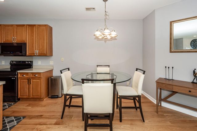 132 Golf View Lane, Summerville, SC 29485