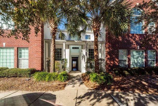 132 Golf View Lane, Summerville, SC 29485