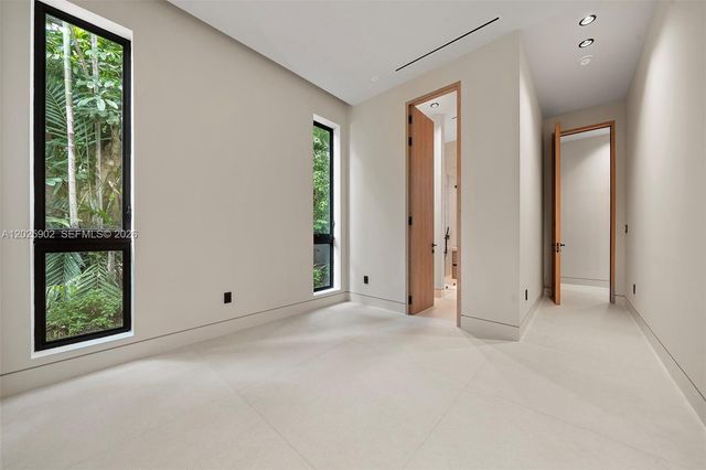 7895 SW 52nd Court, Miami, FL 33143