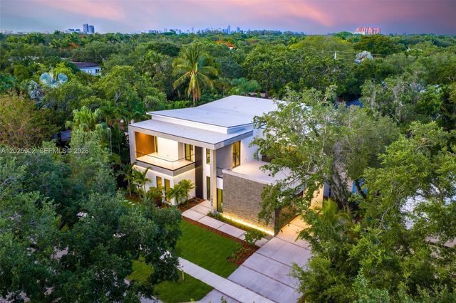 7895 SW 52nd Court, Miami, FL 33143