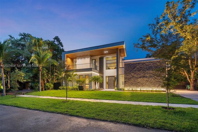 7895 SW 52nd Court, Miami, FL 33143