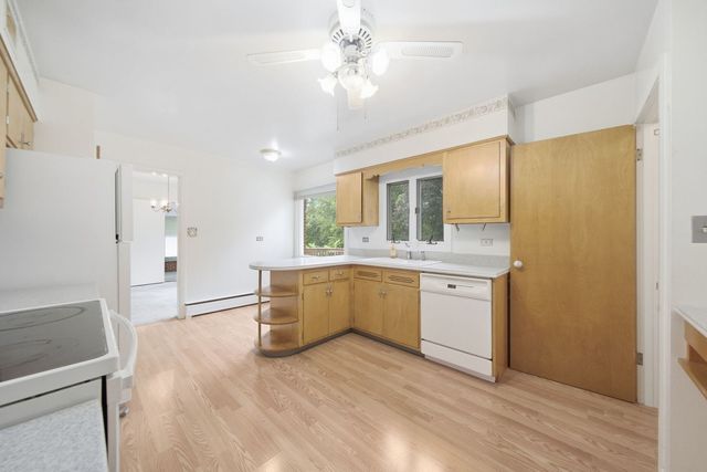500 Skyline Drive, Fox River Grove, IL 60021