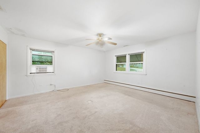 500 Skyline Drive, Fox River Grove, IL 60021