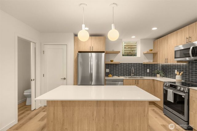 3916 S Juneau Street, Seattle, WA 98118