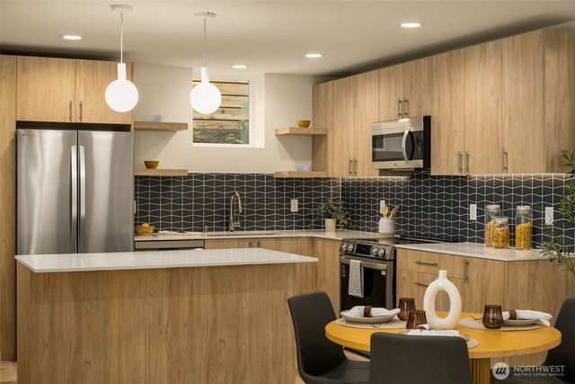 3916 S Juneau Street, Seattle, WA 98118