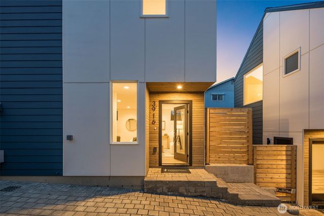 3916 S Juneau Street, Seattle, WA 98118