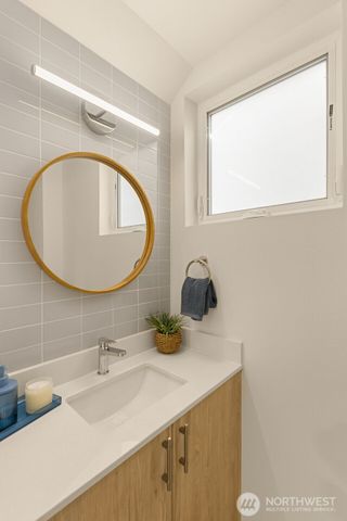 3916 S Juneau Street, Seattle, WA 98118