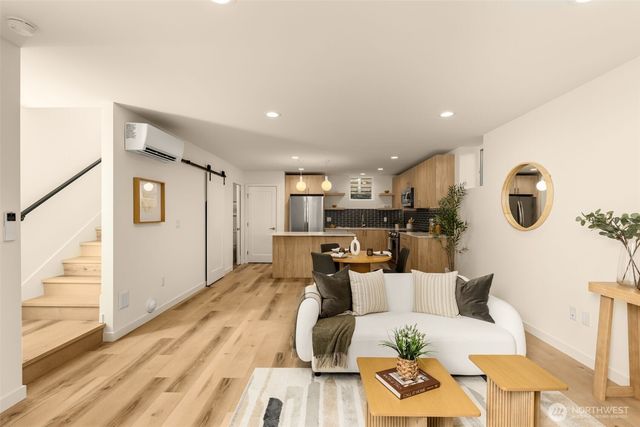 3916 S Juneau Street, Seattle, WA 98118