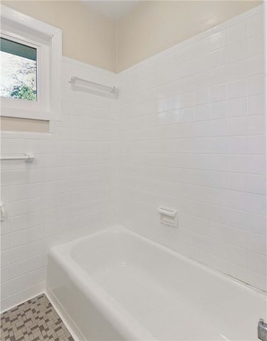 716 Gordon Street, Brunswick, GA 31520