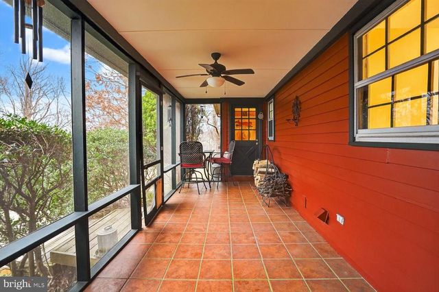 6195 LERNER LN, Broad Run, VA 20137