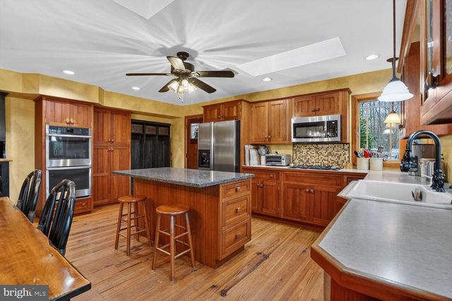 6195 LERNER LN, Broad Run, VA 20137