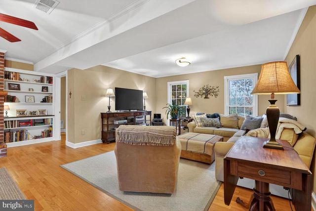 6195 LERNER LN, Broad Run, VA 20137