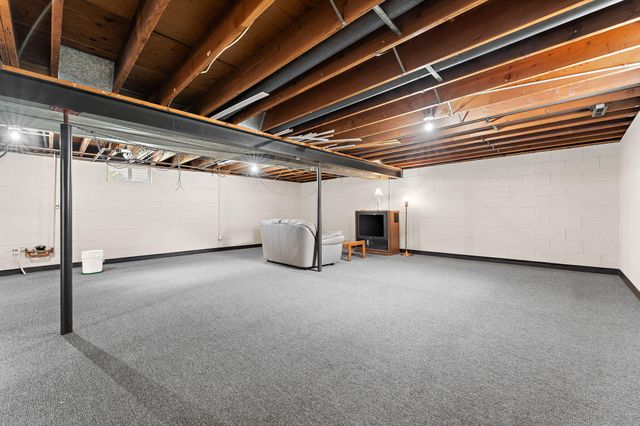 2568 Brandt Street, Portage, IN 46368