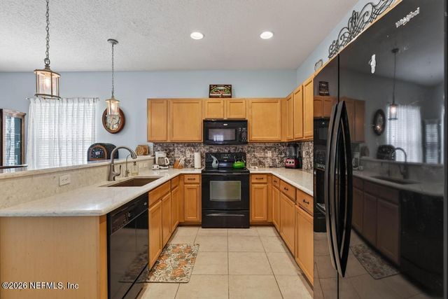 75104 MORNING GLEN Court, Yulee, FL 32097