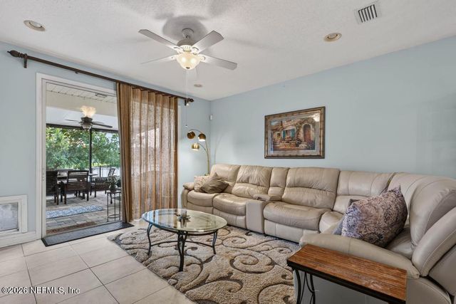 75104 MORNING GLEN Court, Yulee, FL 32097