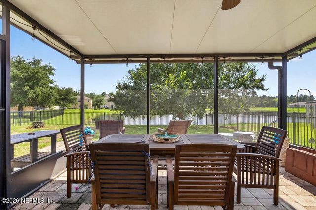 75104 MORNING GLEN Court, Yulee, FL 32097