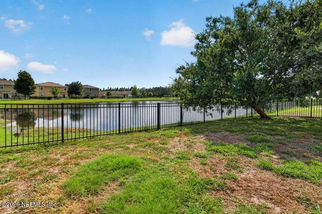 75104 MORNING GLEN Court, Yulee, FL 32097