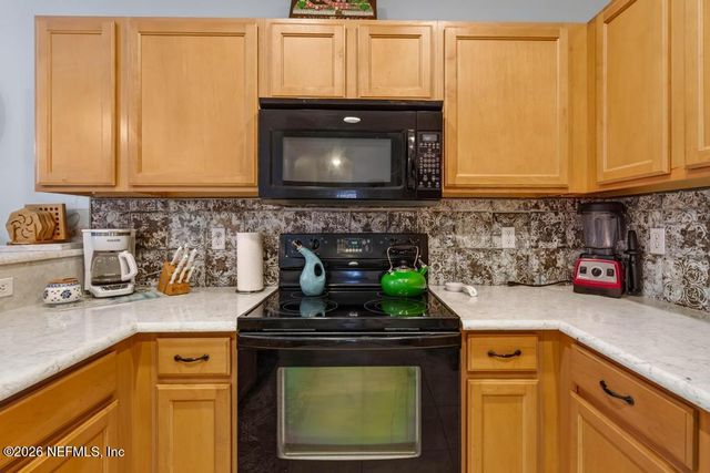 75104 MORNING GLEN Court, Yulee, FL 32097