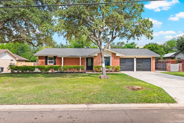413 GLADIOLA LN, Castle Hills, TX 78213