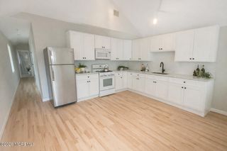 98 Raritan Avenue, Keansburg, NJ 07734