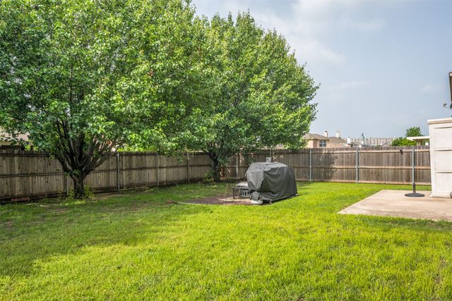 721 Redwing Drive, Saginaw, TX 76131