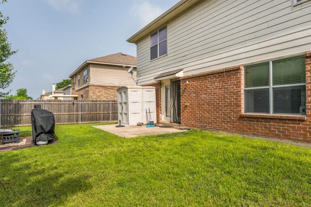 721 Redwing Drive, Saginaw, TX 76131