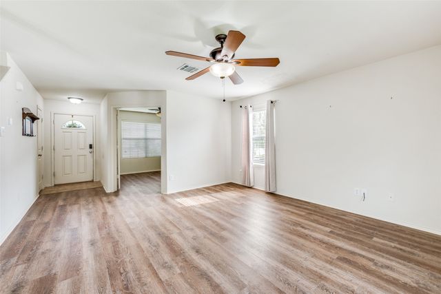 721 Redwing Drive, Saginaw, TX 76131