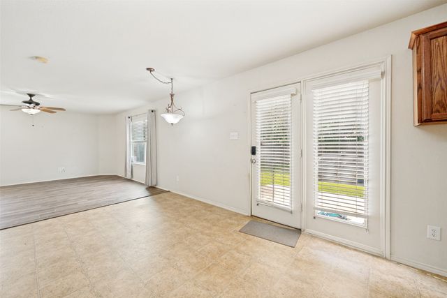 721 Redwing Drive, Saginaw, TX 76131