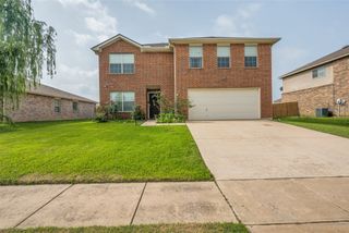 721 Redwing Drive, Saginaw, TX 76131