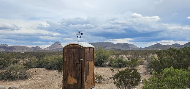 3101 E Este Road, Terlingua, TX 79852