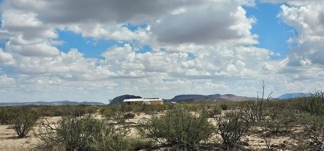 3101 E Este Road, Terlingua, TX 79852