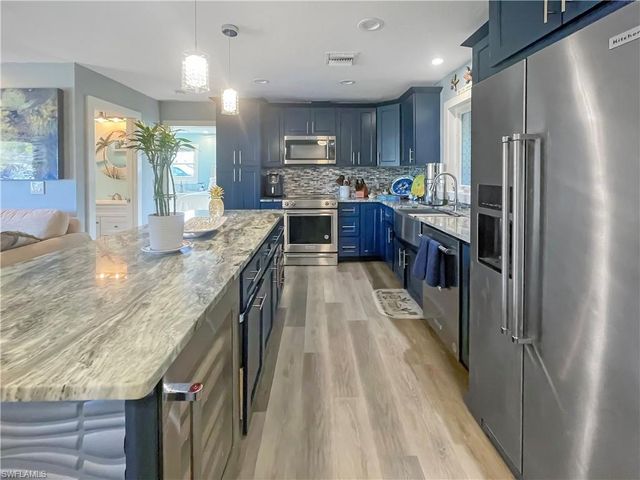 3711 Tangelo DR, St. James City, FL 33956